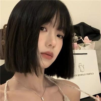 尼维尔内来的美女